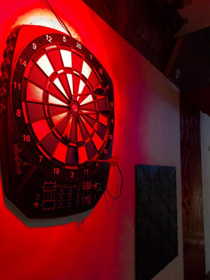 Whole Basement Former Pub For Stag Do, Bachelor House Party Flat Budapeste Exterior foto