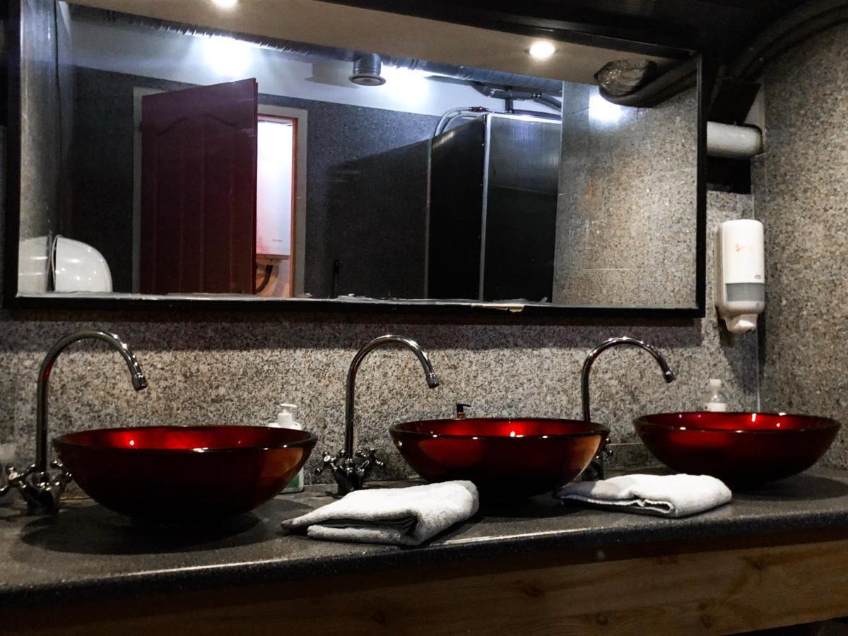 Whole Basement Former Pub For Stag Do, Bachelor House Party Flat Budapeste Exterior foto