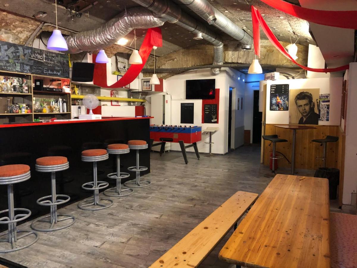 Whole Basement Former Pub For Stag Do, Bachelor House Party Flat Budapeste Exterior foto